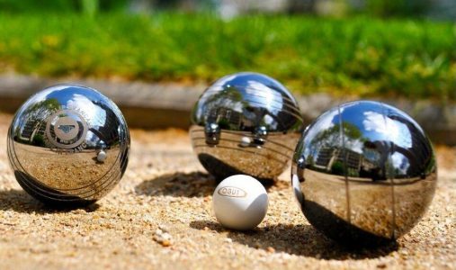 petanque+1+frankrijk+jeu+de+boules+vakantiepark+luxe+villa+zwembad+provence+dordogne petanque+1+frankrijk+jeu+de+boules+vakantiepark+luxe+villa+zwembad+provence+dordogne